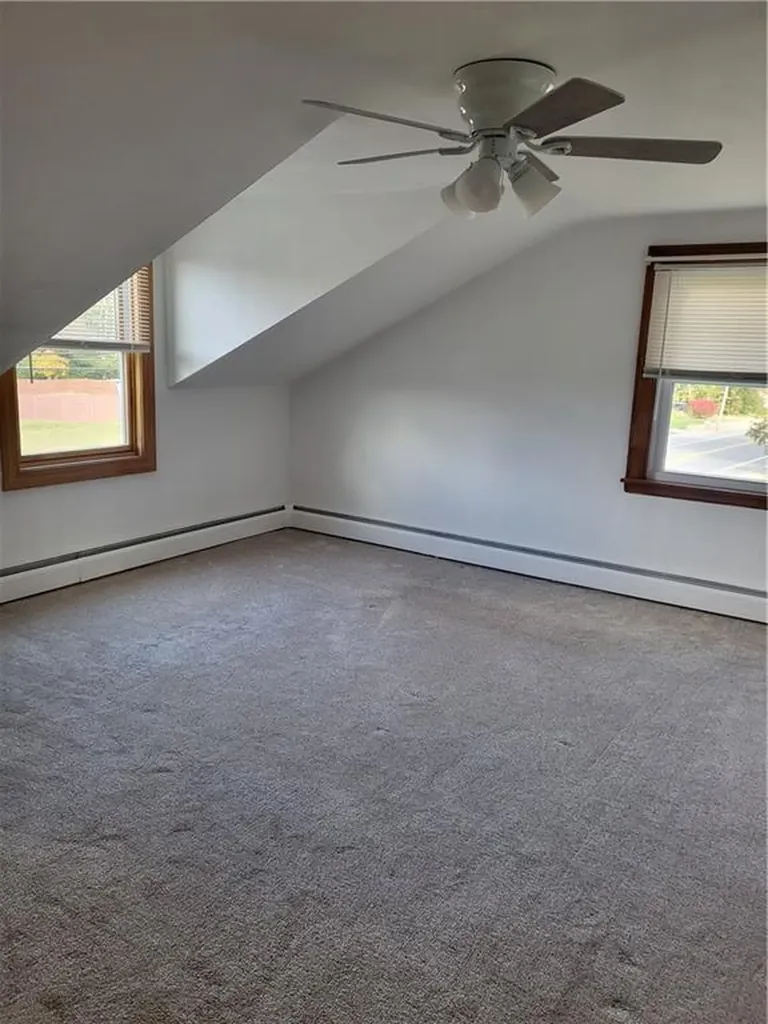 1296 Stafford Road Tiverton RI 02878