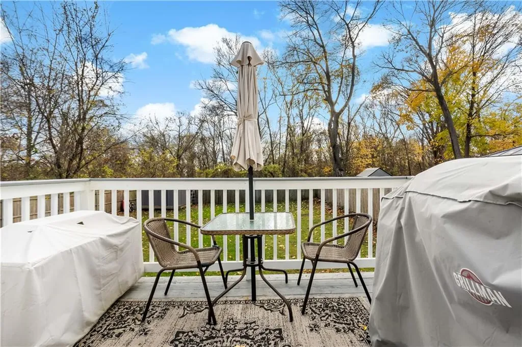 98 Ogden Avenue Warwick RI 02889