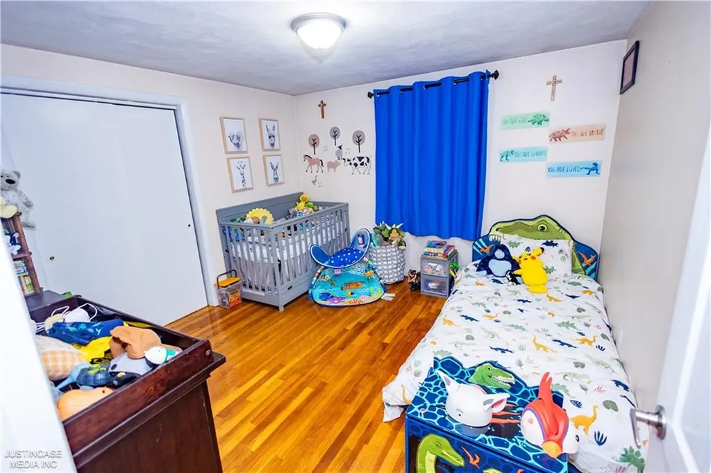 75 Leonard Avenue East Providence RI 02914