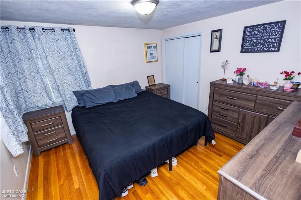 75 Leonard Avenue East Providence RI 02914