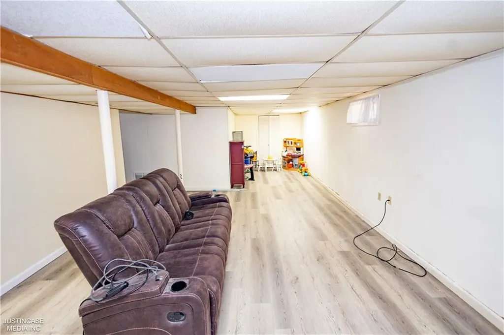 75 Leonard Avenue East Providence RI 02914