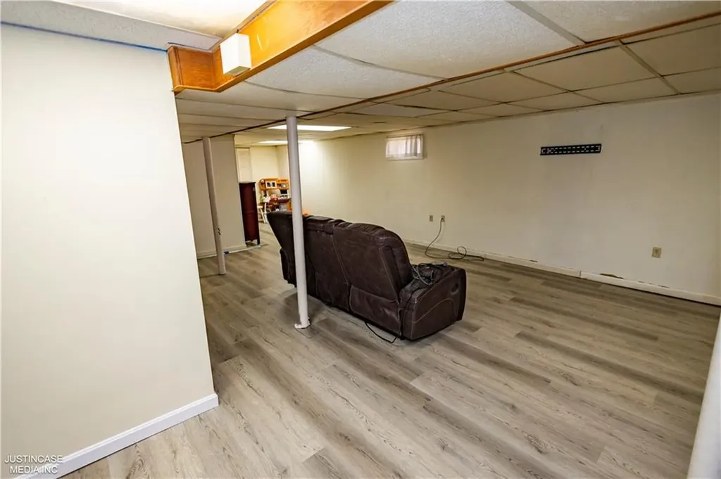 75 Leonard Avenue East Providence RI 02914