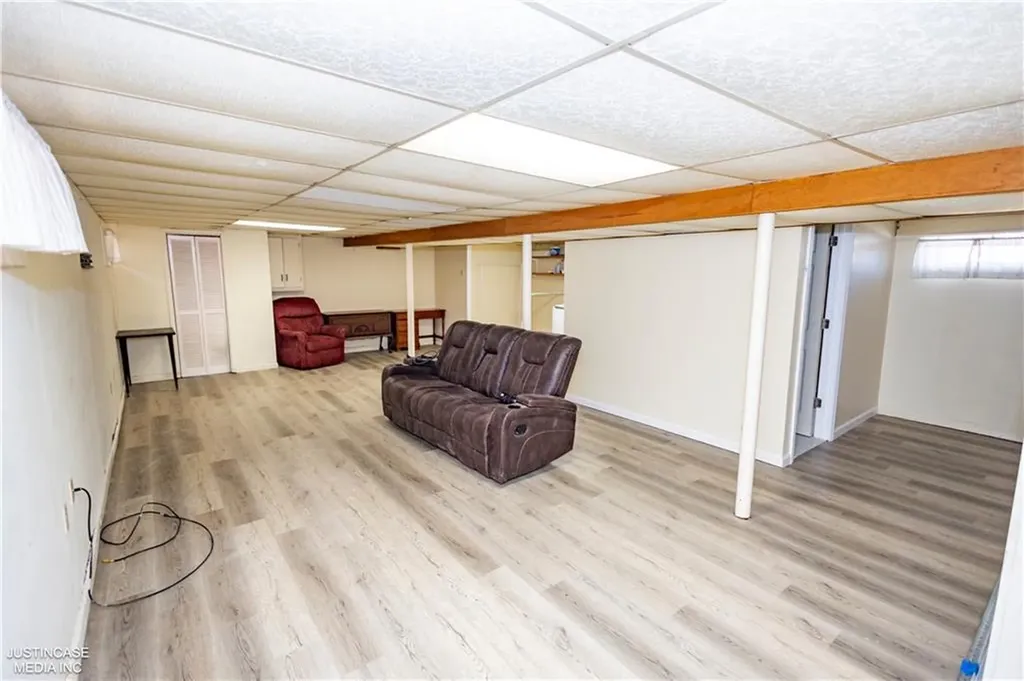 75 Leonard Avenue East Providence RI 02914