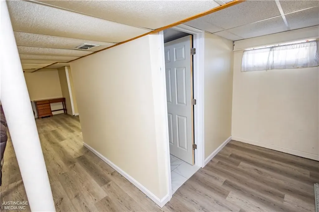 75 Leonard Avenue East Providence RI 02914