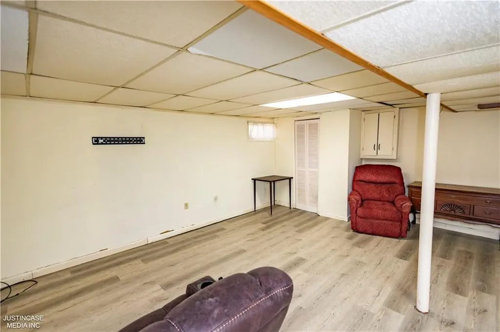 75 Leonard Avenue East Providence RI 02914