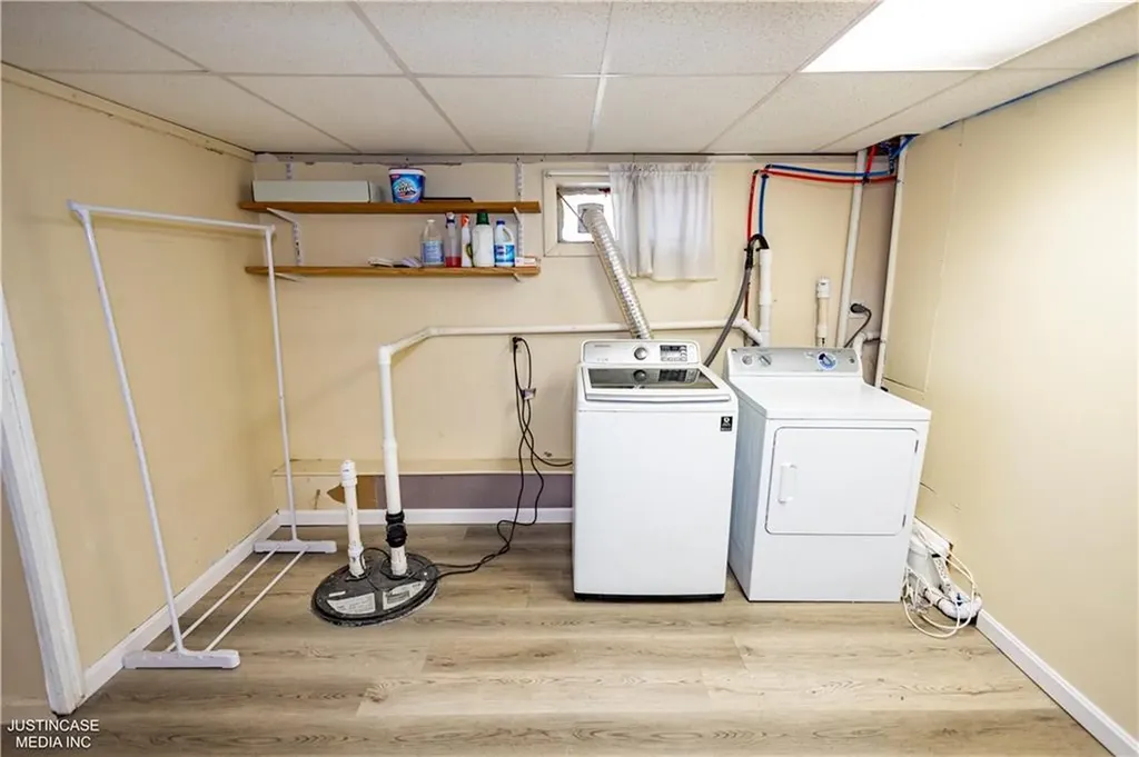 75 Leonard Avenue East Providence RI 02914