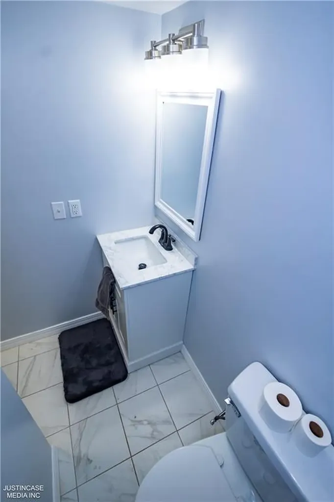 75 Leonard Avenue East Providence RI 02914