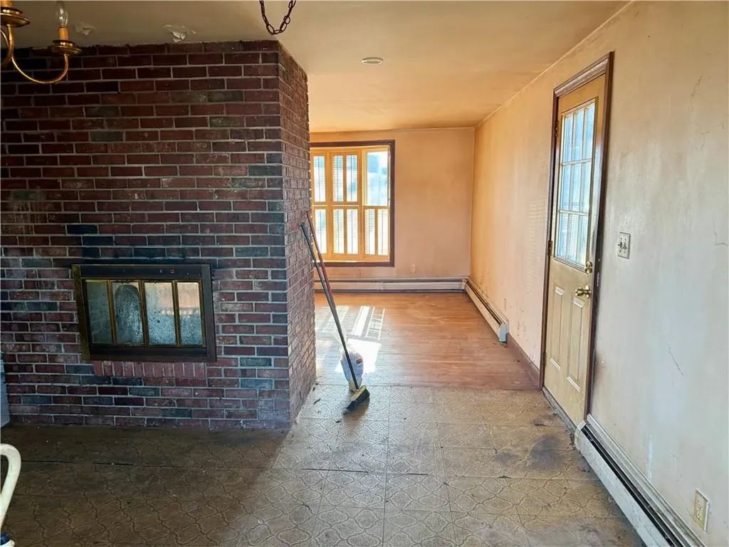 88 Kenyon Road Tiverton RI 02878