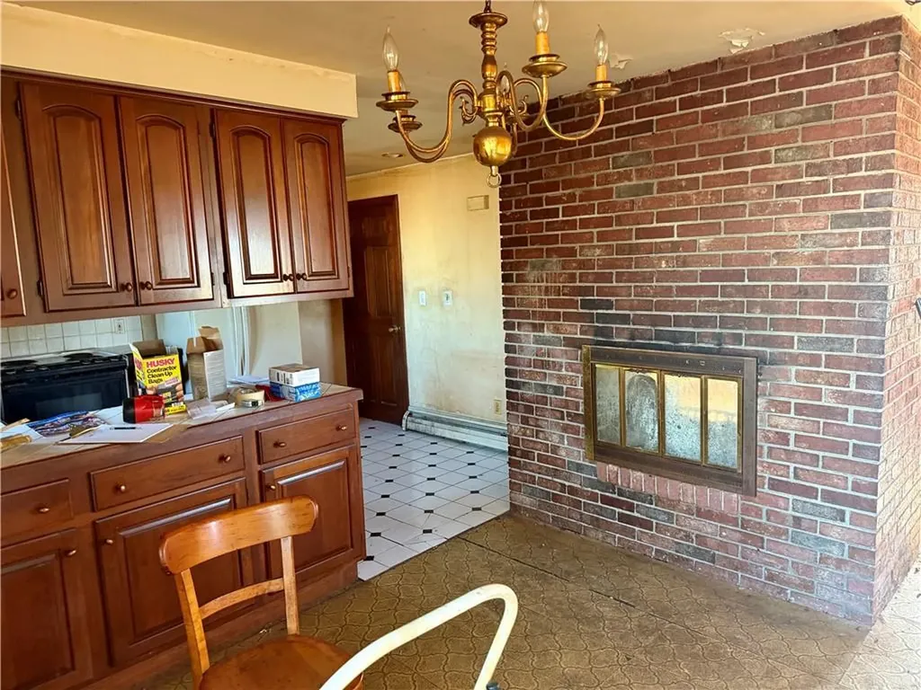 88 Kenyon Road Tiverton RI 02878