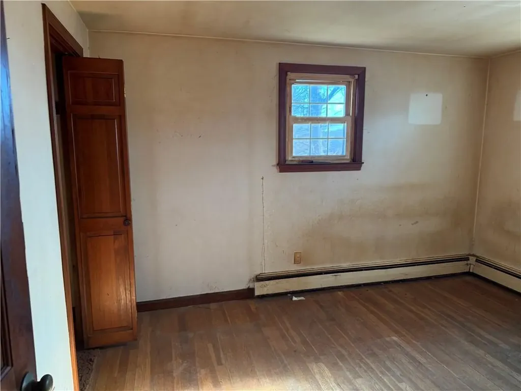 88 Kenyon Road Tiverton RI 02878