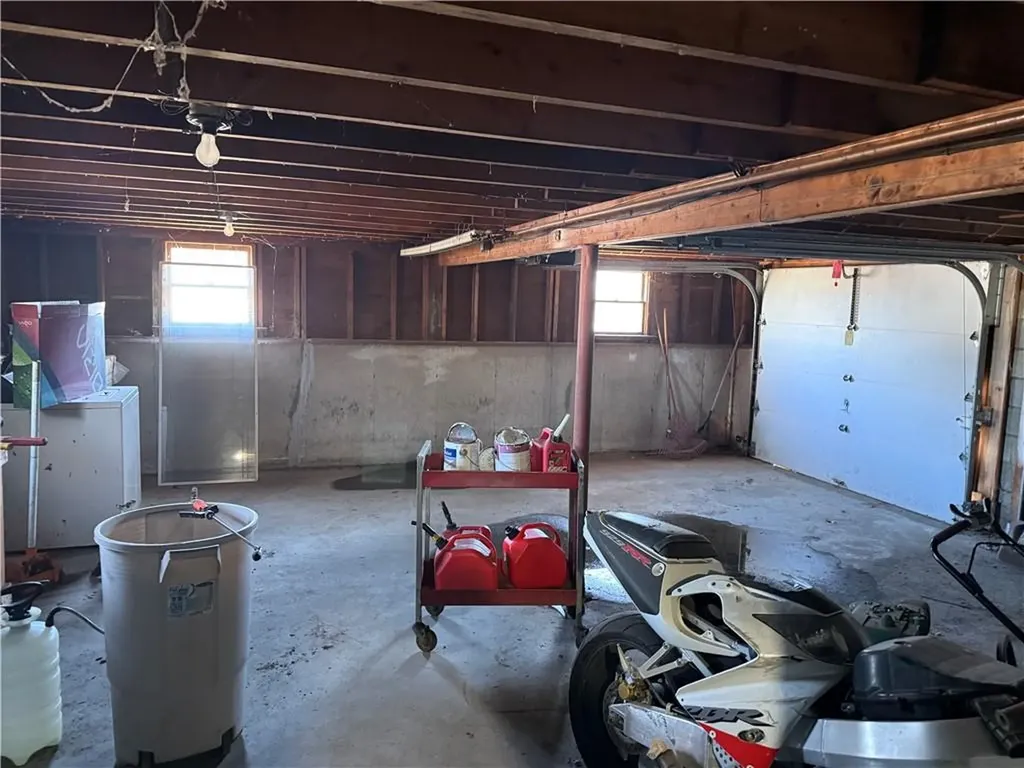 88 Kenyon Road Tiverton RI 02878