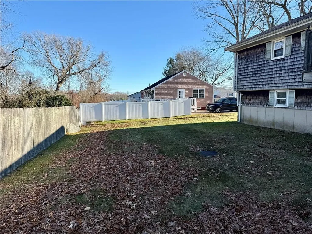88 Kenyon Road Tiverton RI 02878