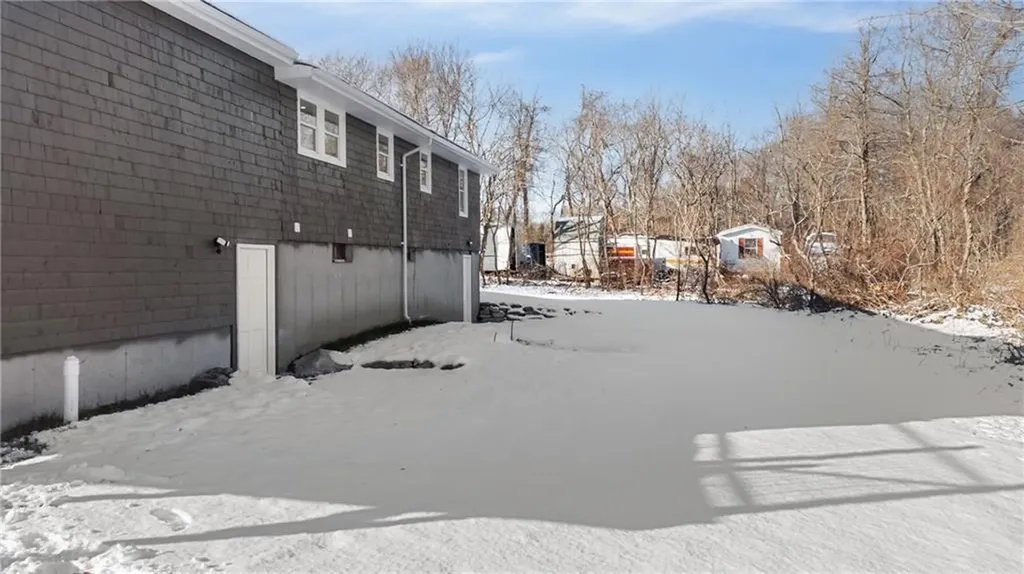 635 Town Farm Road Burrillville RI 02859