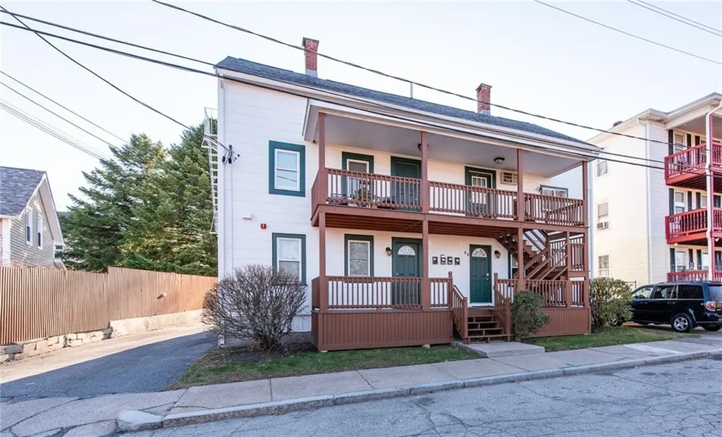 84 86 Northeast Street Woonsocket RI 02895