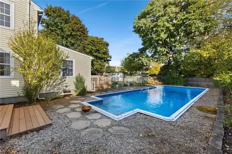 490 School Street North Kingstown RI 02852