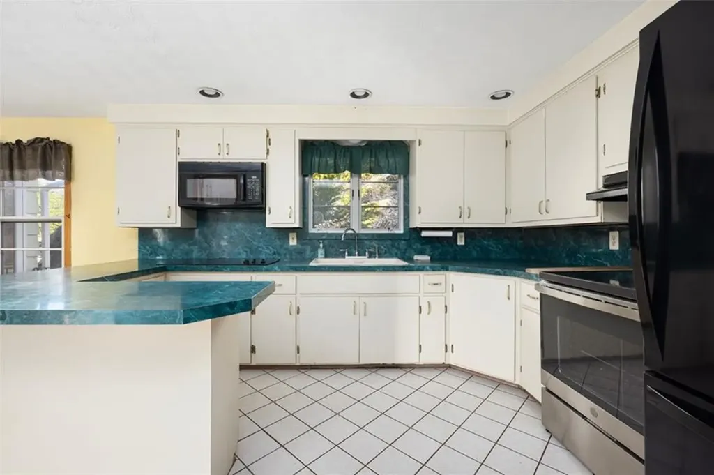 11 Gervais Street Coventry RI 02816
