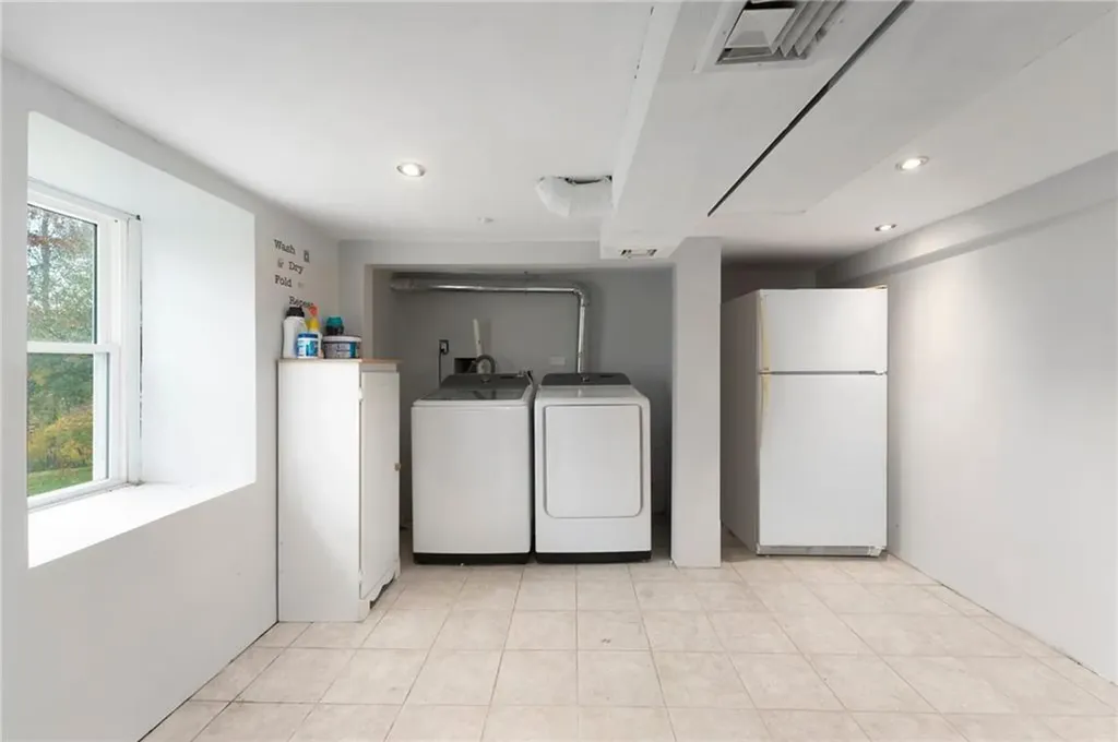 435 Farnum Pike Smithfield RI 02917