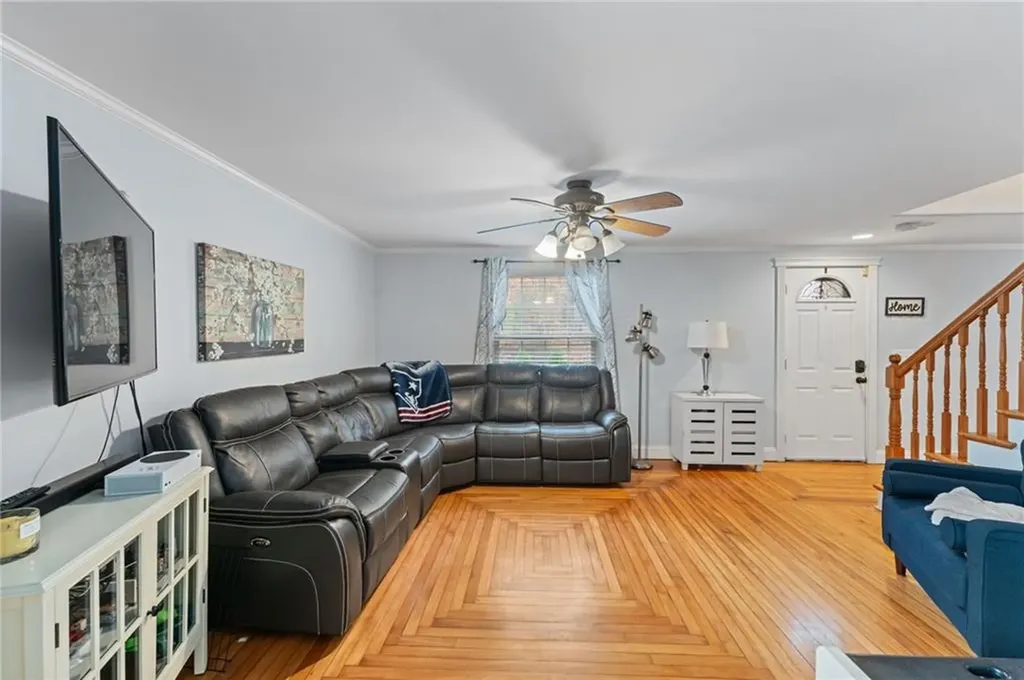 435 Farnum Pike Smithfield RI 02917