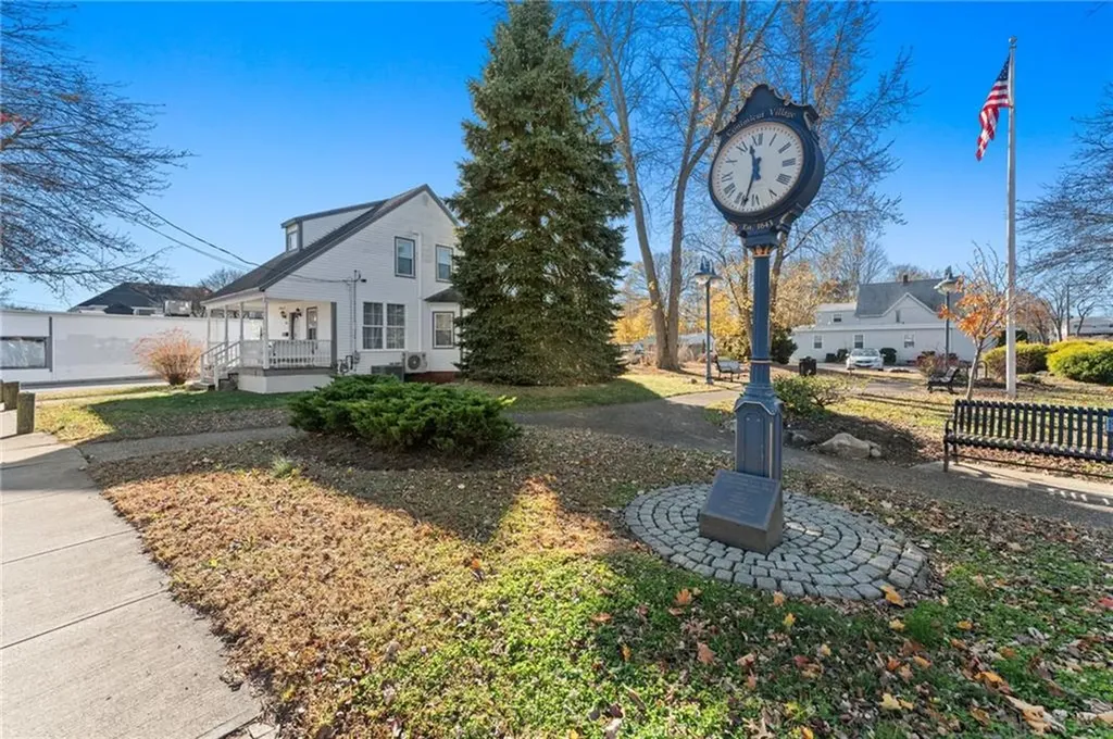 793 799 West Shore Road Warwick RI 02889