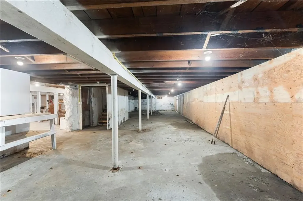 793 799 West Shore Road Warwick RI 02889