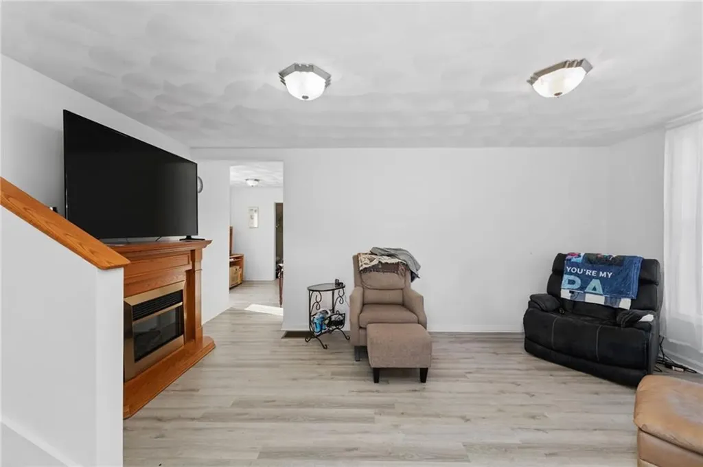 793 799 West Shore Road Warwick RI 02889