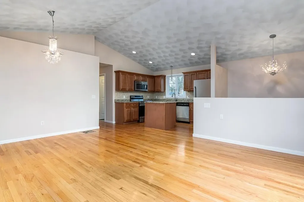 32 Woodrow Avenue Cranston RI 02920