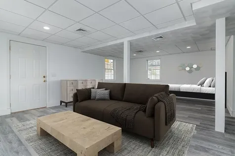 32 Woodrow Avenue Cranston RI 02920