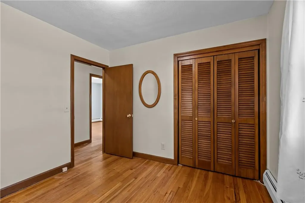 25 Lakeview Avenue Lincoln RI 02865