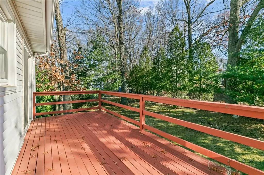 25 Lakeview Avenue Lincoln RI 02865