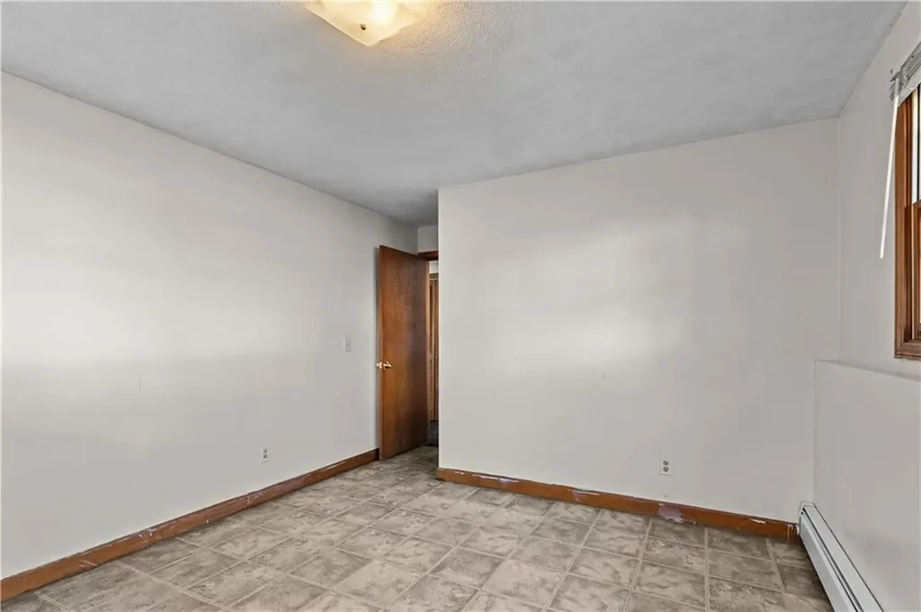25 Lakeview Avenue Lincoln RI 02865