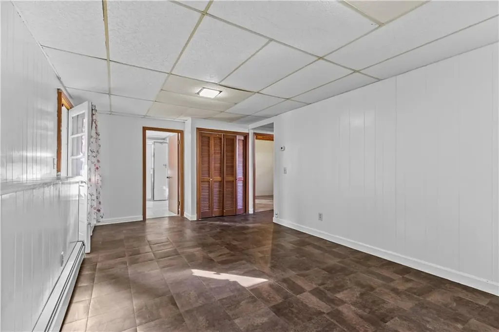 25 Lakeview Avenue Lincoln RI 02865