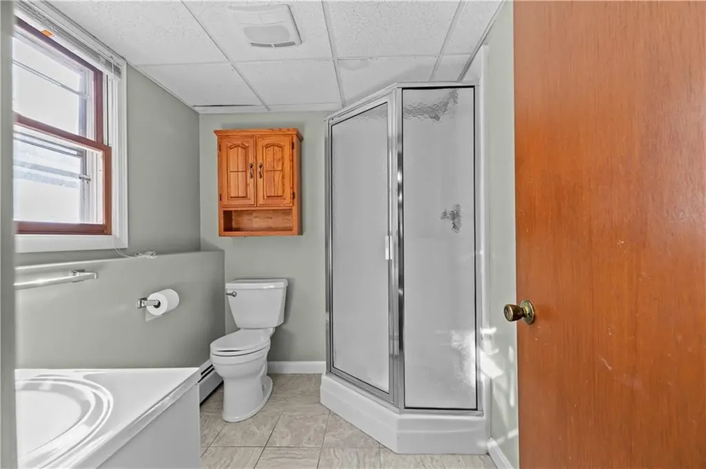25 Lakeview Avenue Lincoln RI 02865