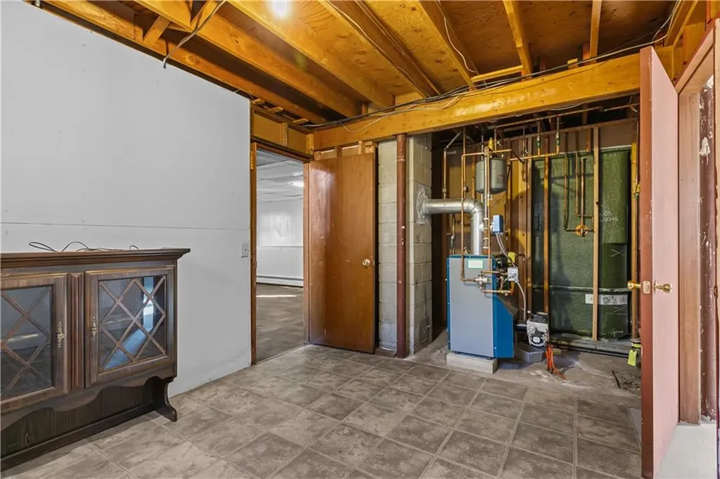 25 Lakeview Avenue Lincoln RI 02865