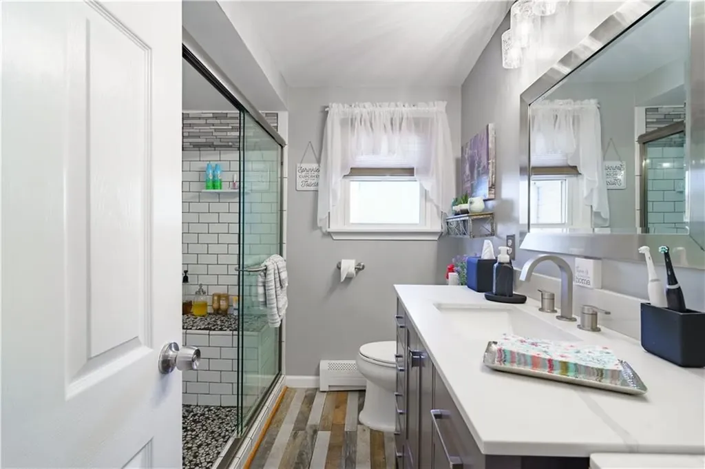 127 Aborn Avenue Warwick RI 02888