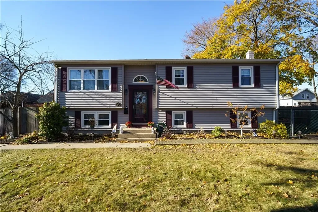 127 Aborn Avenue Warwick RI 02888