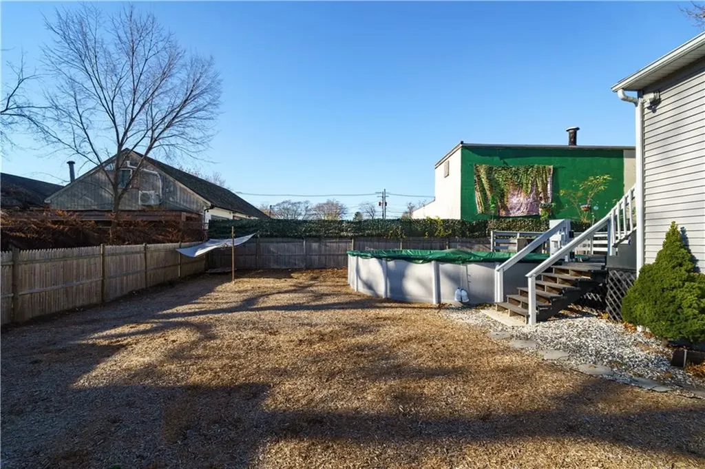 127 Aborn Avenue Warwick RI 02888