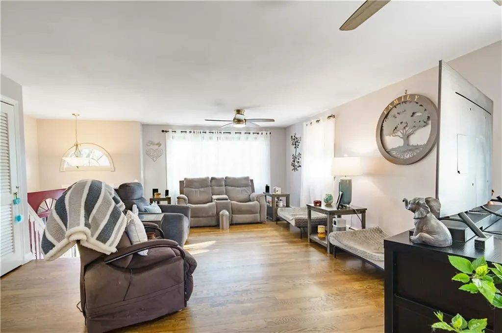 127 Aborn Avenue Warwick RI 02888