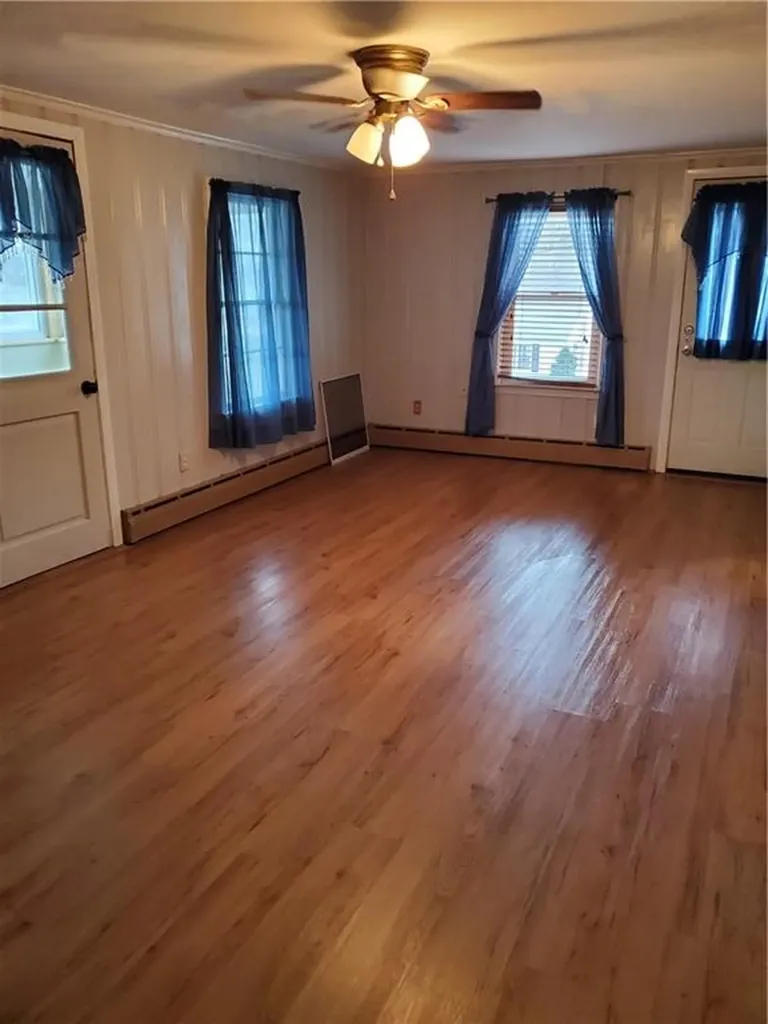 20 Lapre Road North Smithfield RI 02896