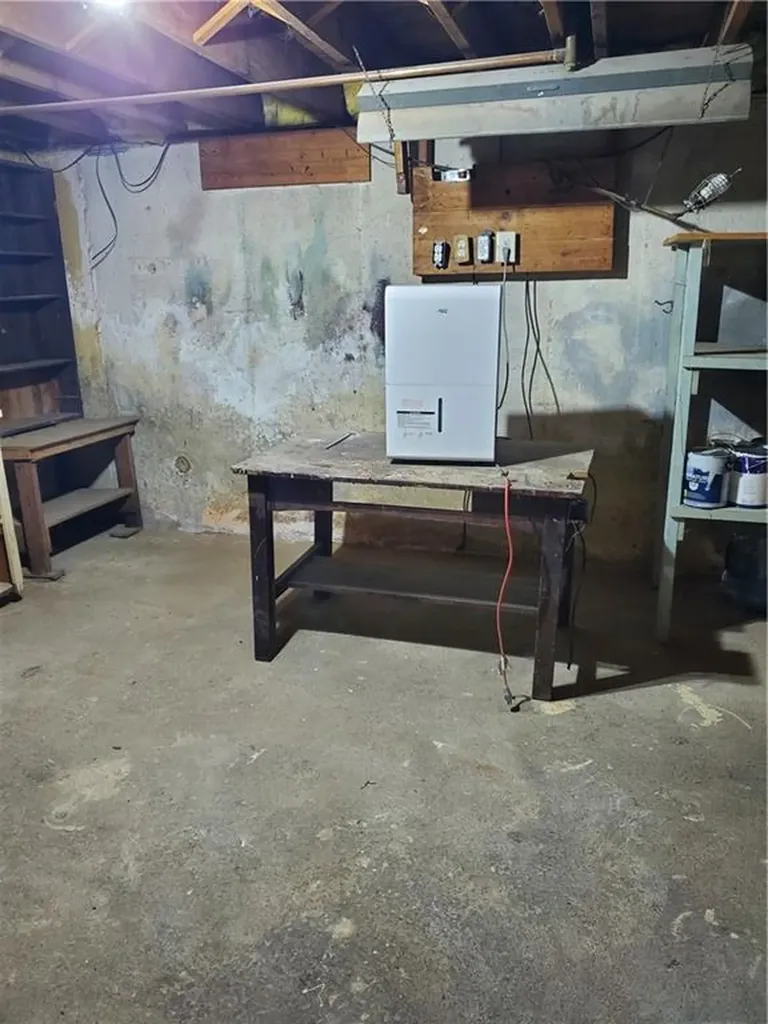 20 Lapre Road North Smithfield RI 02896