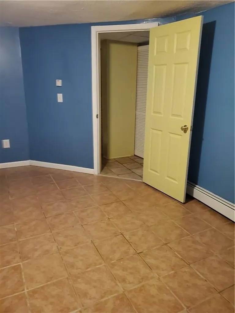 20 Lapre Road North Smithfield RI 02896