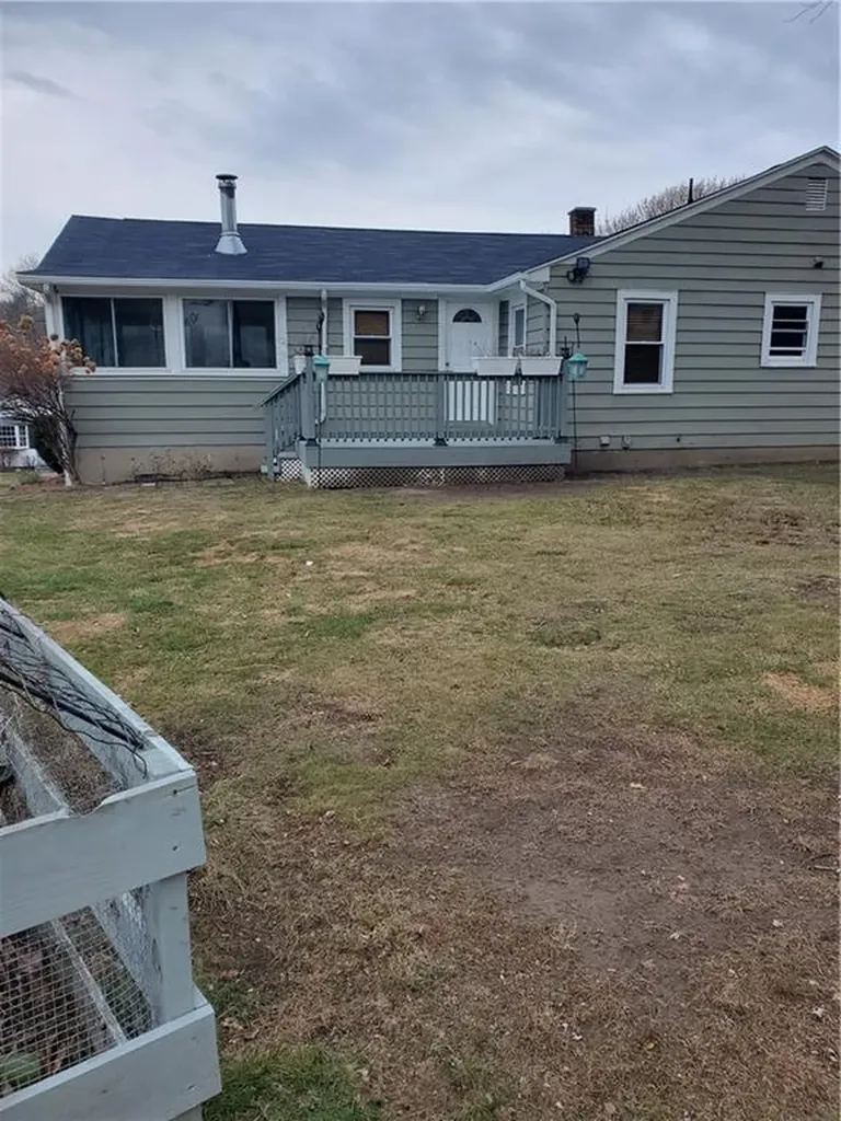 20 Lapre Road North Smithfield RI 02896