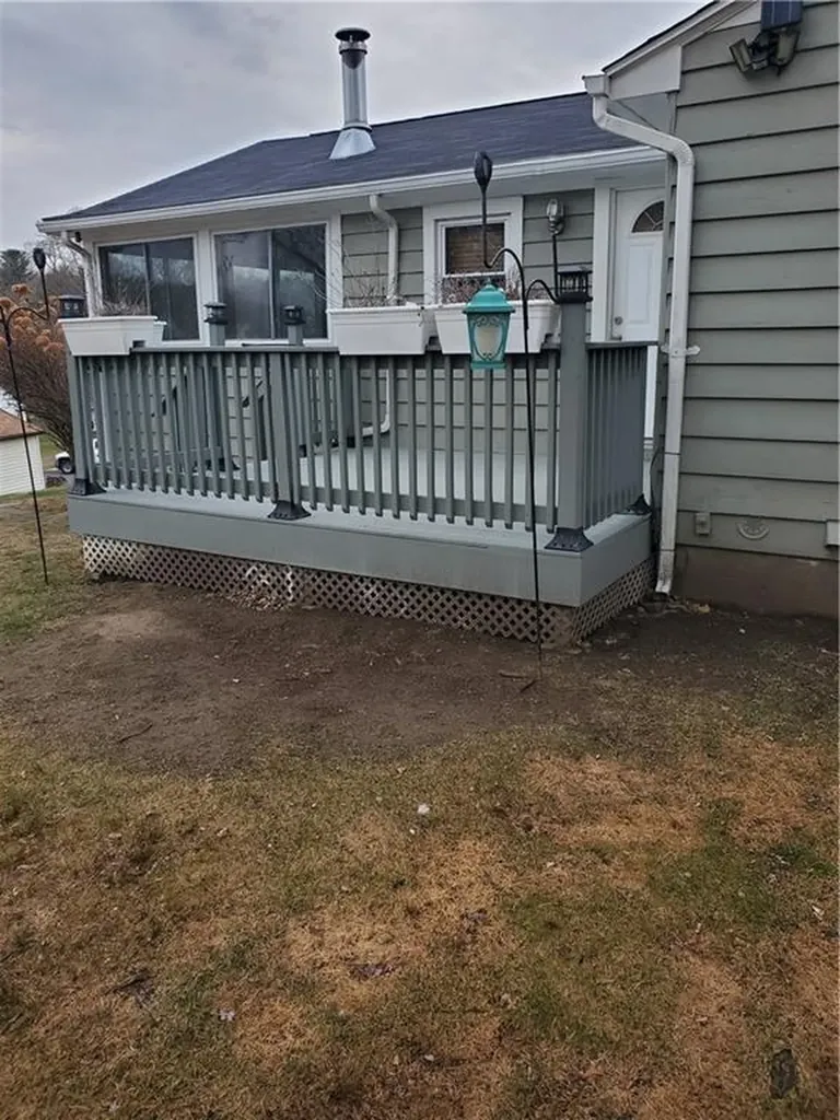 20 Lapre Road North Smithfield RI 02896