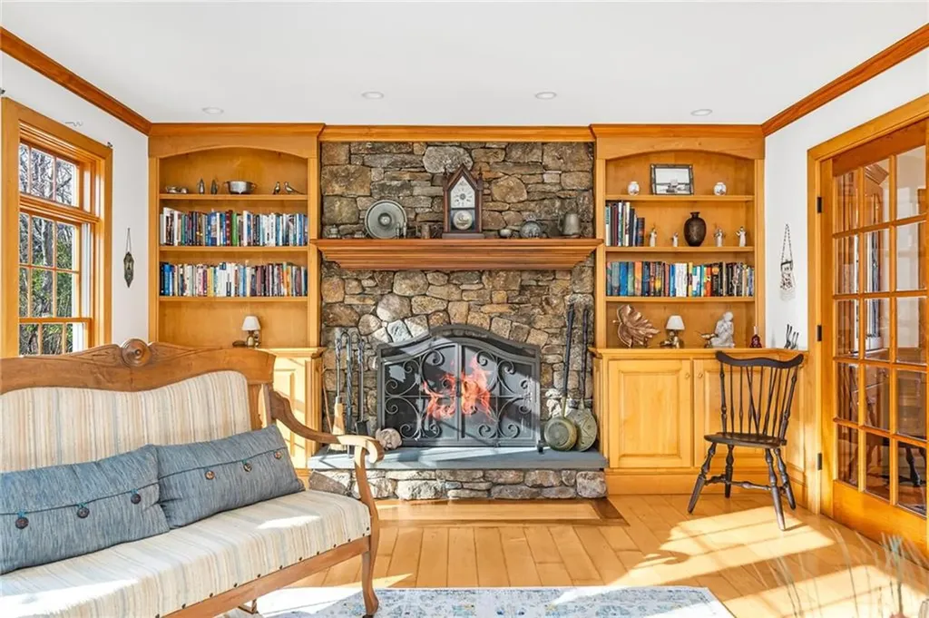 9 Sylvan Lane Westerly RI 02891