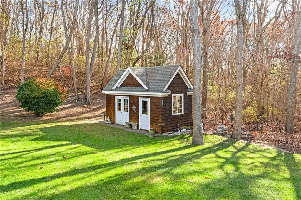 9 Sylvan Lane Westerly RI 02891