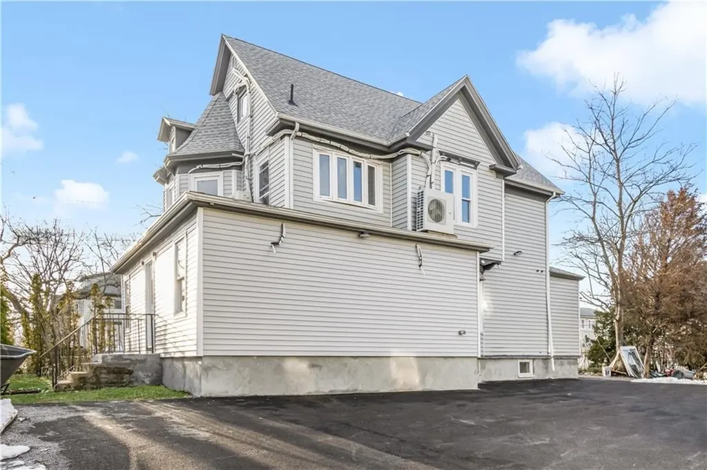 155 Washington Avenue Providence RI 02905