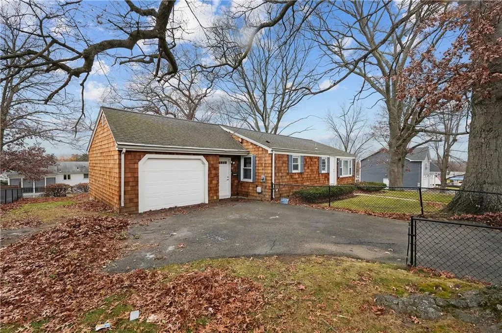 237 Saint Louis Avenue Woonsocket RI 02895