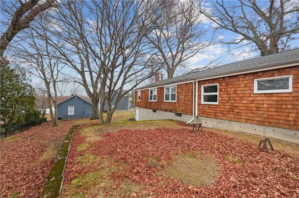 237 Saint Louis Avenue Woonsocket RI 02895