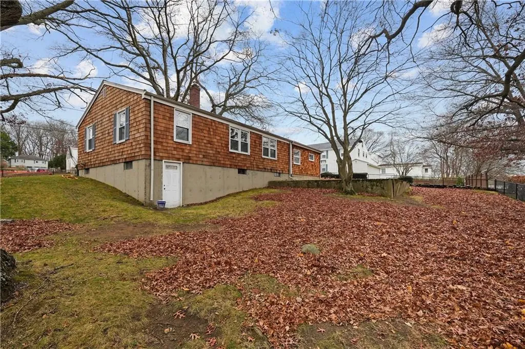 237 Saint Louis Avenue Woonsocket RI 02895