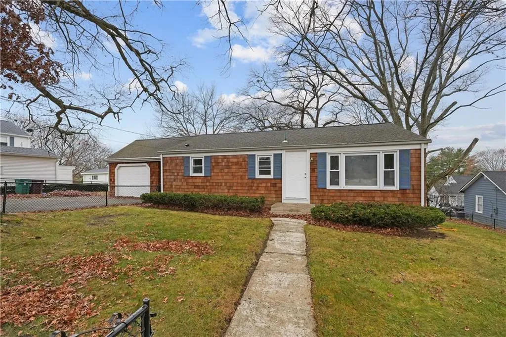 237 Saint Louis Avenue Woonsocket RI 02895