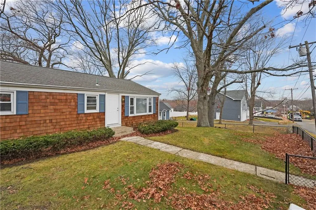 237 Saint Louis Avenue Woonsocket RI 02895